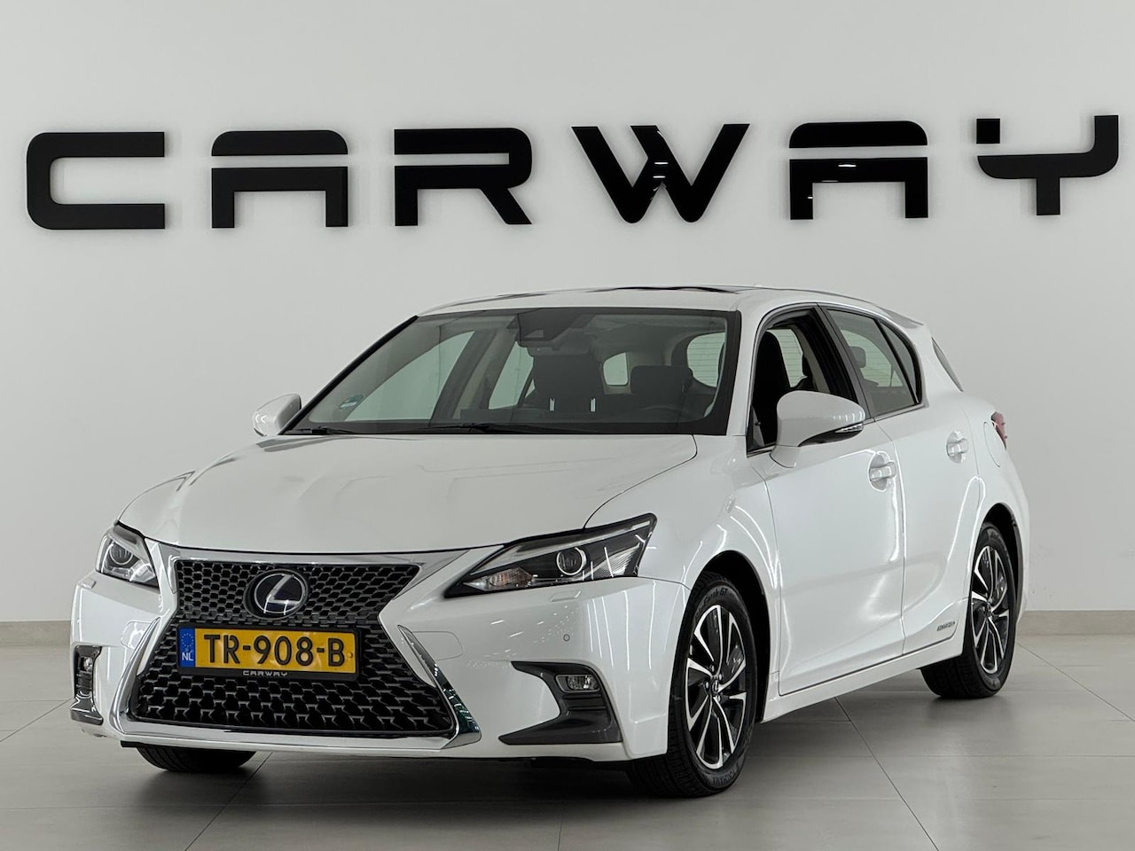 Lexus CT 200h - Business Launch Edition NIEUW MODEL - AutoWereld.nl