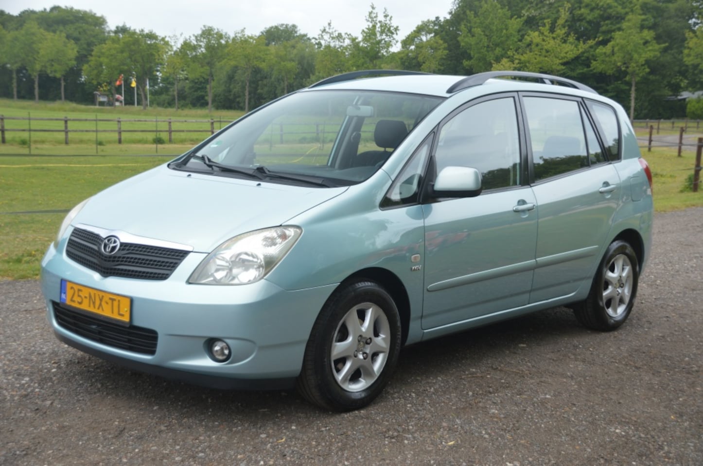 Toyota Corolla Verso - 1.6 VVT-i Linea Luna 2004 Airco - AutoWereld.nl