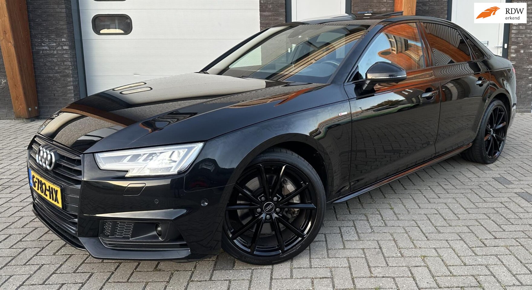 Audi A4 Limousine - 3.0 TDI quattro NAVI/VIRT.COCKPIT/LEDER - AutoWereld.nl