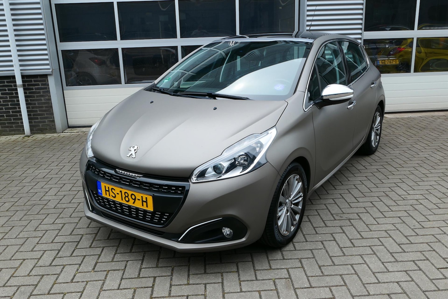 Peugeot 208 - 1.2 PureTech 82PK 5D Allure (1ste eigenaars) - AutoWereld.nl