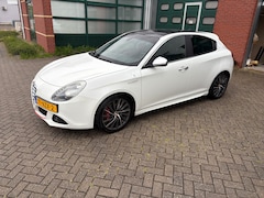 Alfa Romeo Giulietta - 1.7 TBi Quadrifoglio Verde