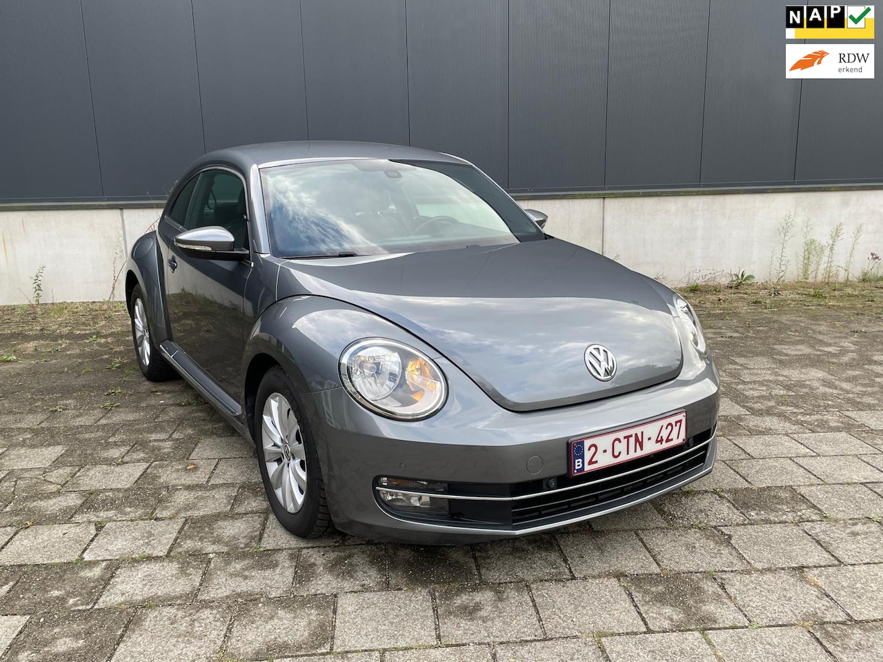 Volkswagen Beetle - 1.6 TDI Design euro 5 - AutoWereld.nl