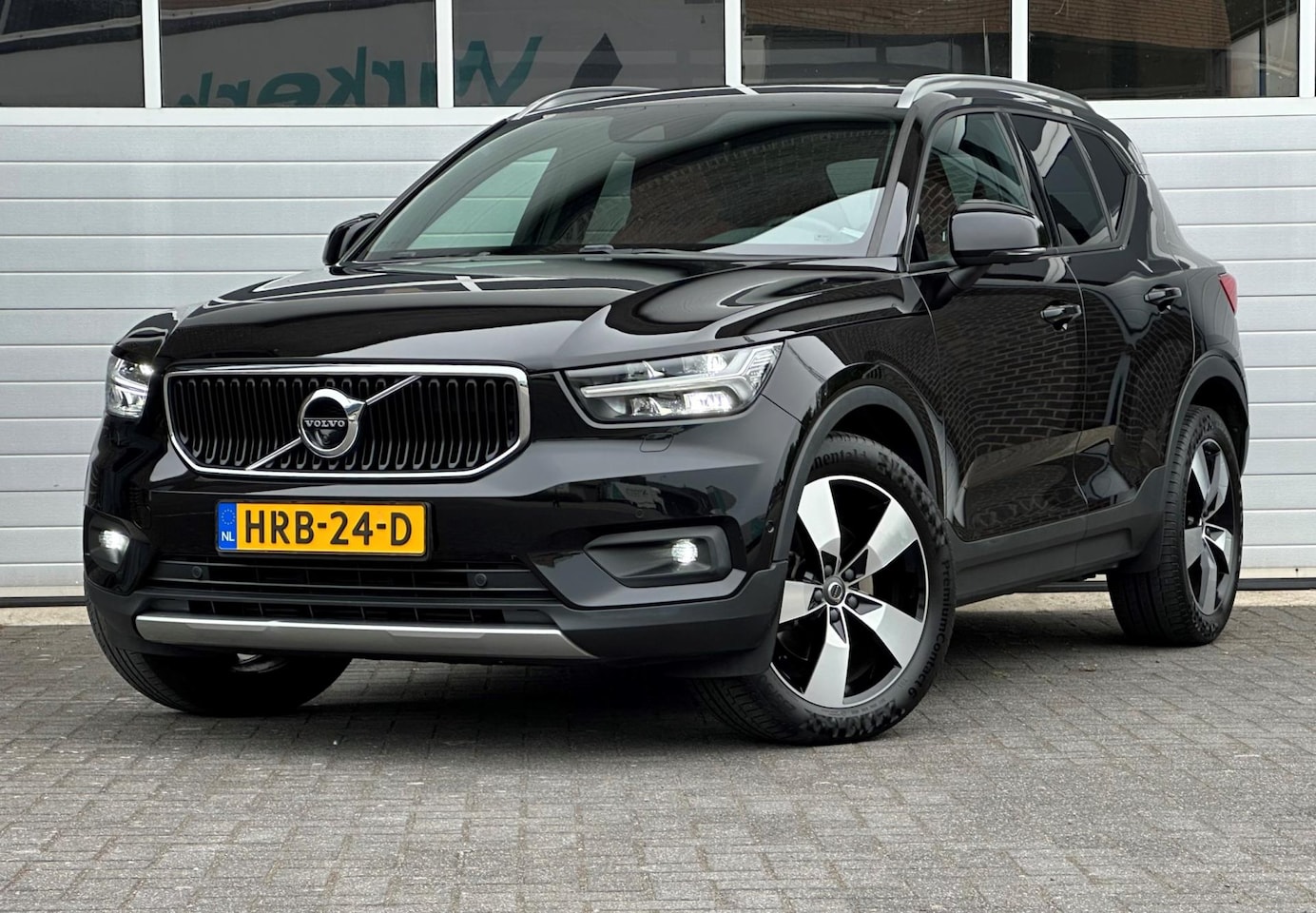 Volvo XC40 - 2.0 T5 AWD Intro Edition 247pk ACC BLIS PANO VOL! - AutoWereld.nl