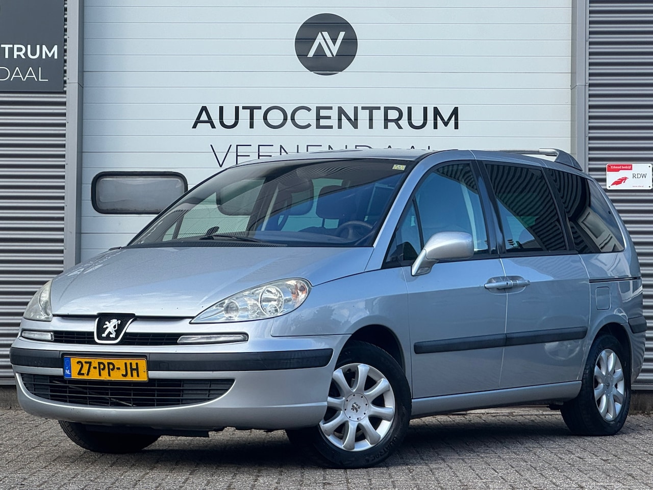 Peugeot 807 - 2.2 ST Premium 7-ZITS APK 12-2025 CRUISE/2X SCHUIFDEUR - AutoWereld.nl