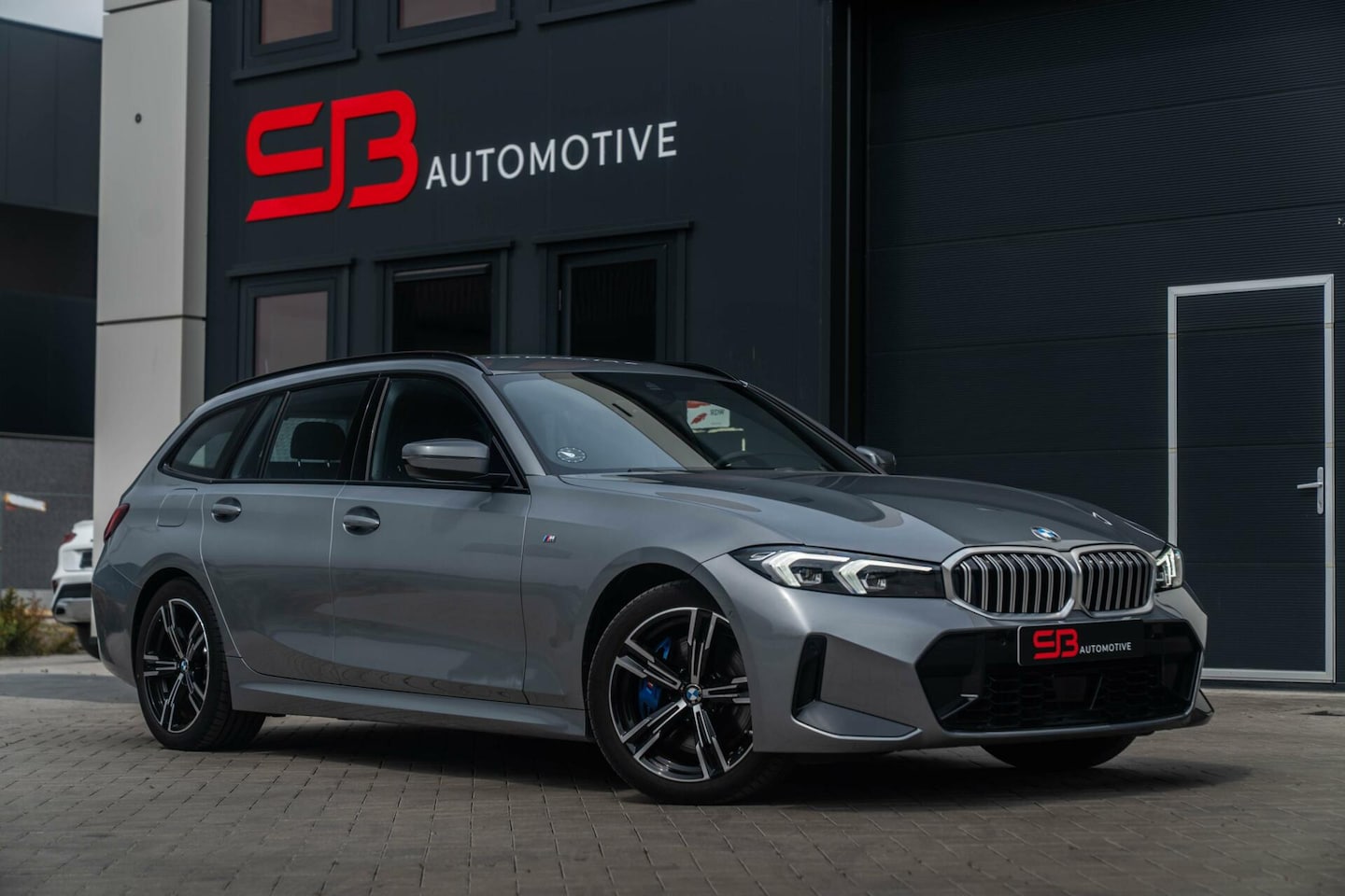 BMW 3-serie Touring - 330i M Sport 245pk Adapt.Cruise|Stoelver - AutoWereld.nl