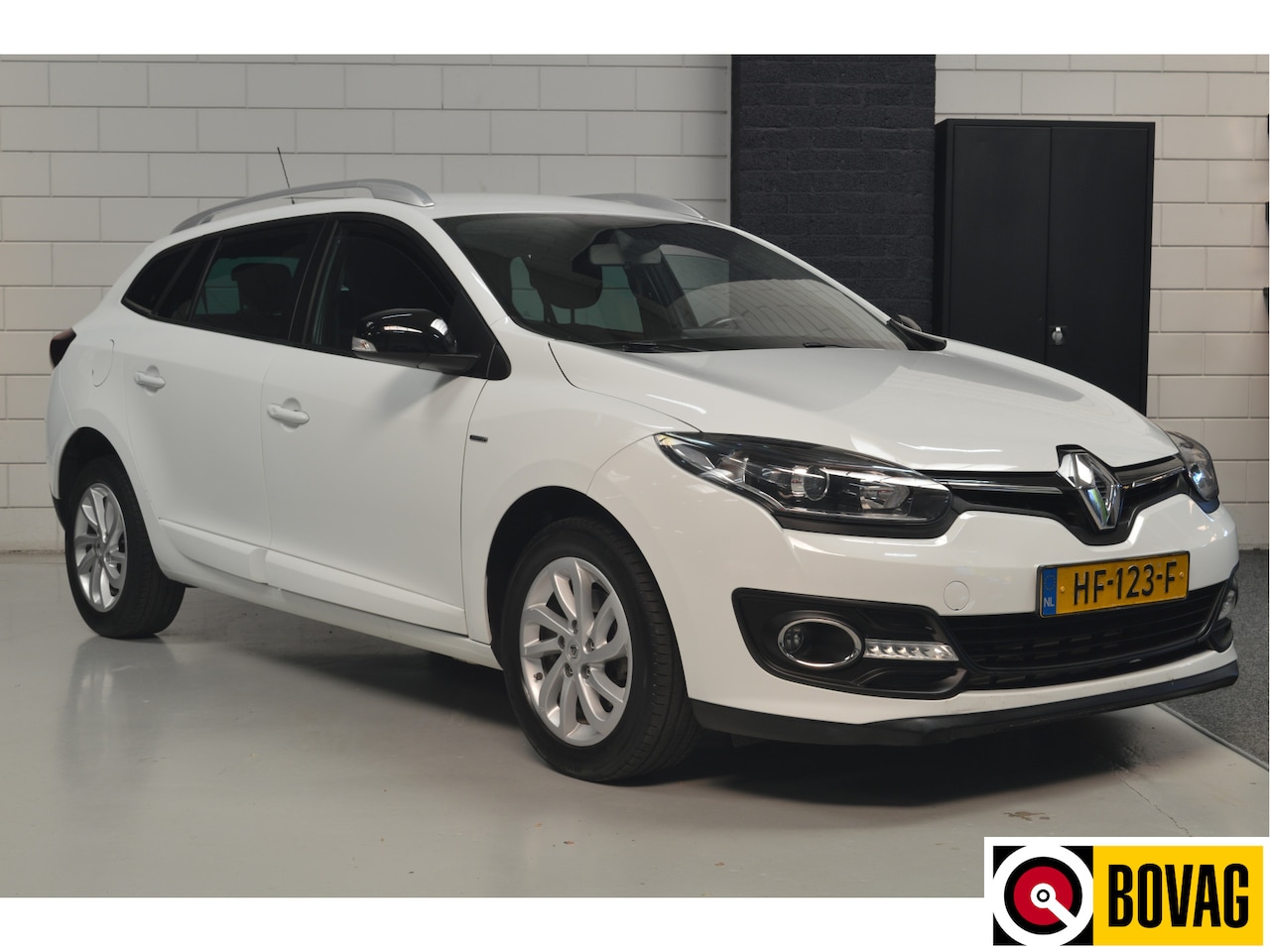 Renault Mégane Estate - 1.2 TCe Limited // CLIMA // CRUISE // NAVI // TREKHAAK // PDC // 164.000 km // - AutoWereld.nl