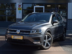 Volkswagen Tiguan - 1.4 TSI Comfortline Business R Navi Panodak Leder Km 79.000