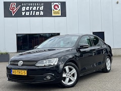 Volkswagen Jetta - 1.2 TSI Comfortline AIRCO CRUISE TREKHAAK NAV