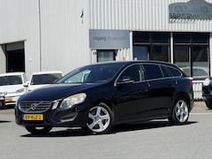 Volvo V60 - 1.6 T3 Momentum LPG G3/TREKHAAK/AIRCO/CRUISE/NETTE AUTO