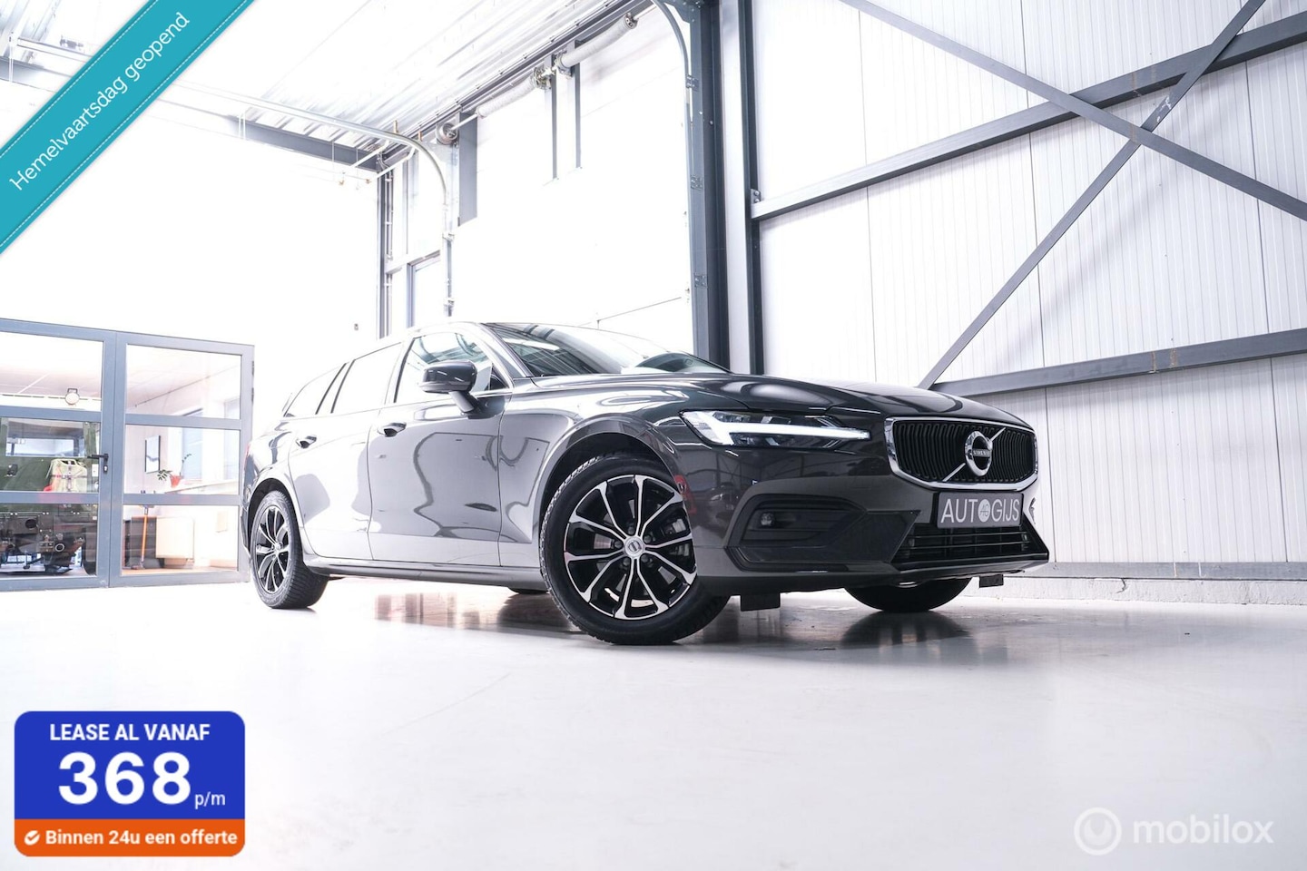 Volvo V60 - 2.0 B3 Momentum Advantage | Schuifdak | Pine Grey | Trekhaak | Stoel + stuurwiel verwarmin - AutoWereld.nl