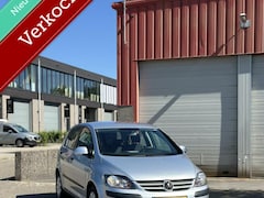 Volkswagen Golf - 1.6 Turijn / Airco/ Nieuwe APK / Trekhaak