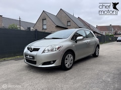 Toyota Auris - 1.6-16V Sol