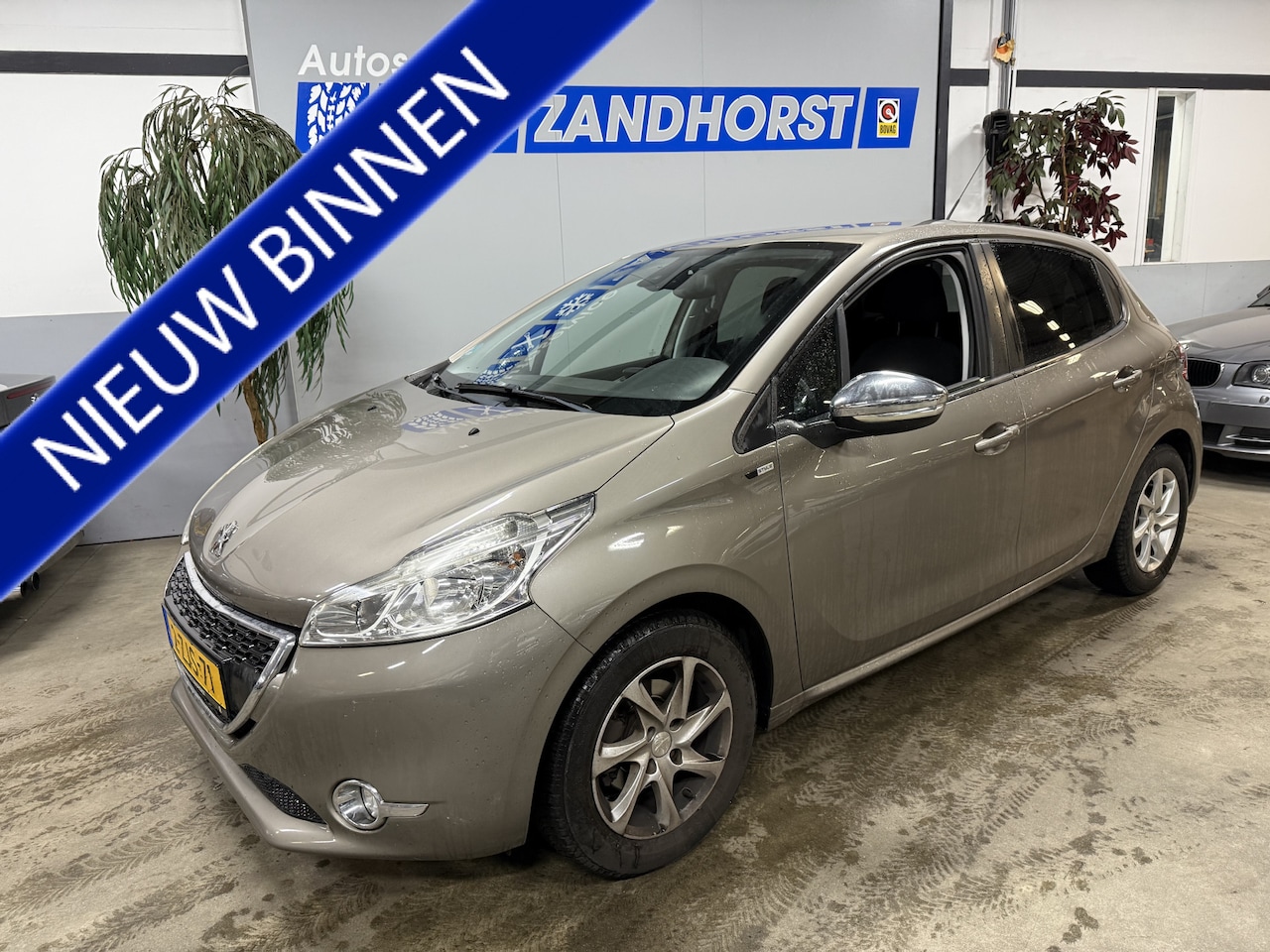 Peugeot 208 - 1.2 PureTech Style Pack 1.2 PureTech Style Pack - AutoWereld.nl