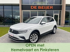 Volkswagen Tiguan - 1.5 TSI DSG 150pk Life Business Trekhaak I Led I Stoelverw