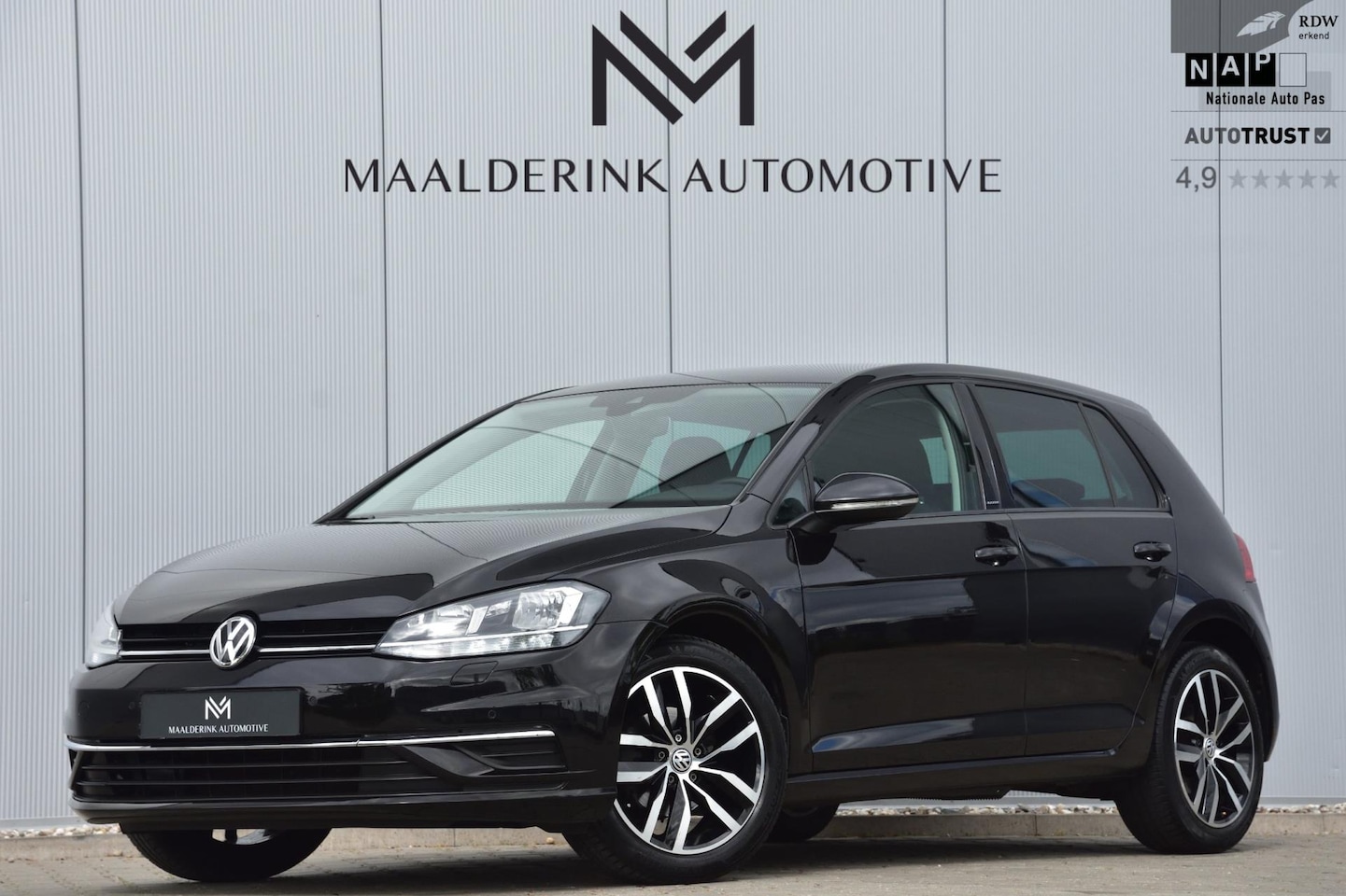 Volkswagen Golf - 1.0 TSI IQ Drive Navi, Stoelverwarming, Parkeersensoren - AutoWereld.nl
