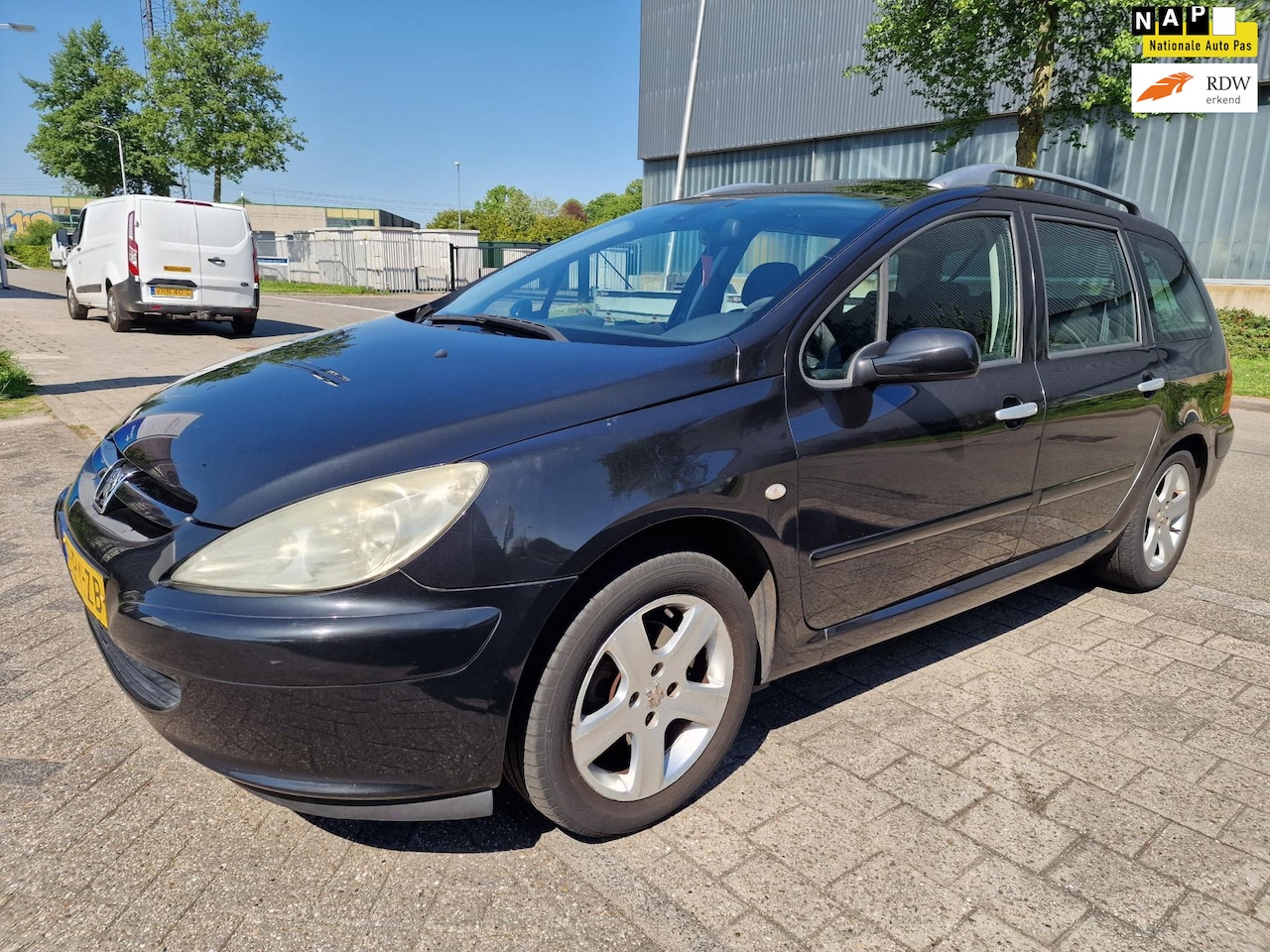 Peugeot 307 SW - 2.0-16V Premium 2.0 16V Premium, Apk, Nap, Goed rijdend, Inruil mogelijk. - AutoWereld.nl
