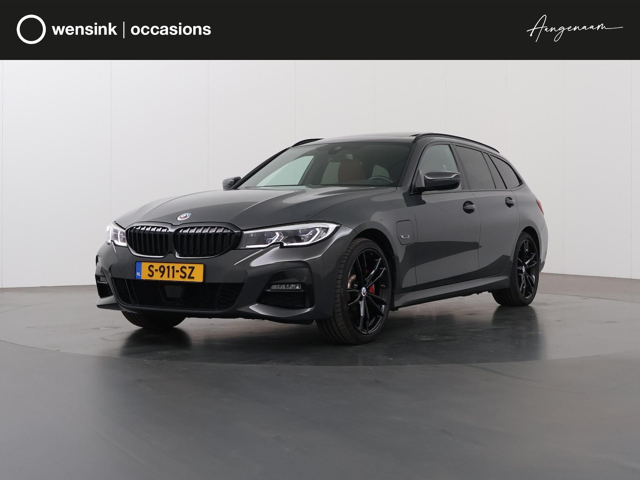 BMW 3-serie Touring - 330e High Executive M-Sport | Panoramadak | Adaptief Onderstel | Standkachel | Sportstoele - AutoWereld.nl