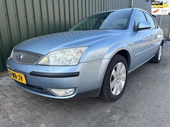 Ford Mondeo - 1.8-16V First Edition