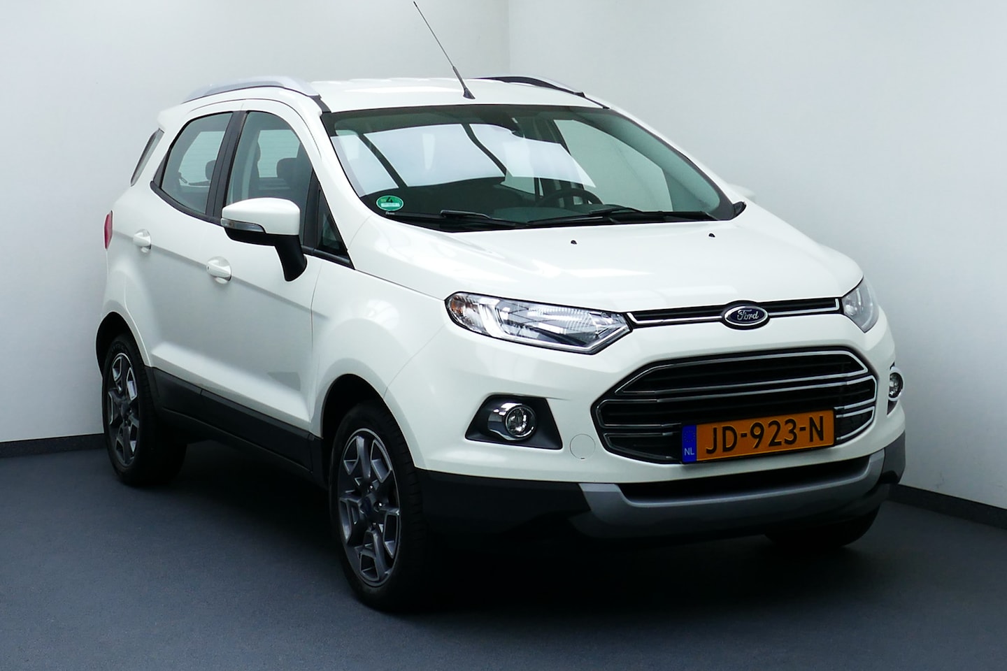 Ford EcoSport - 1.0 EcoBoost Titanium 1-Eig. Clima, Cruise, StoelVerw, 17"LMV, Haak 750kg - AutoWereld.nl