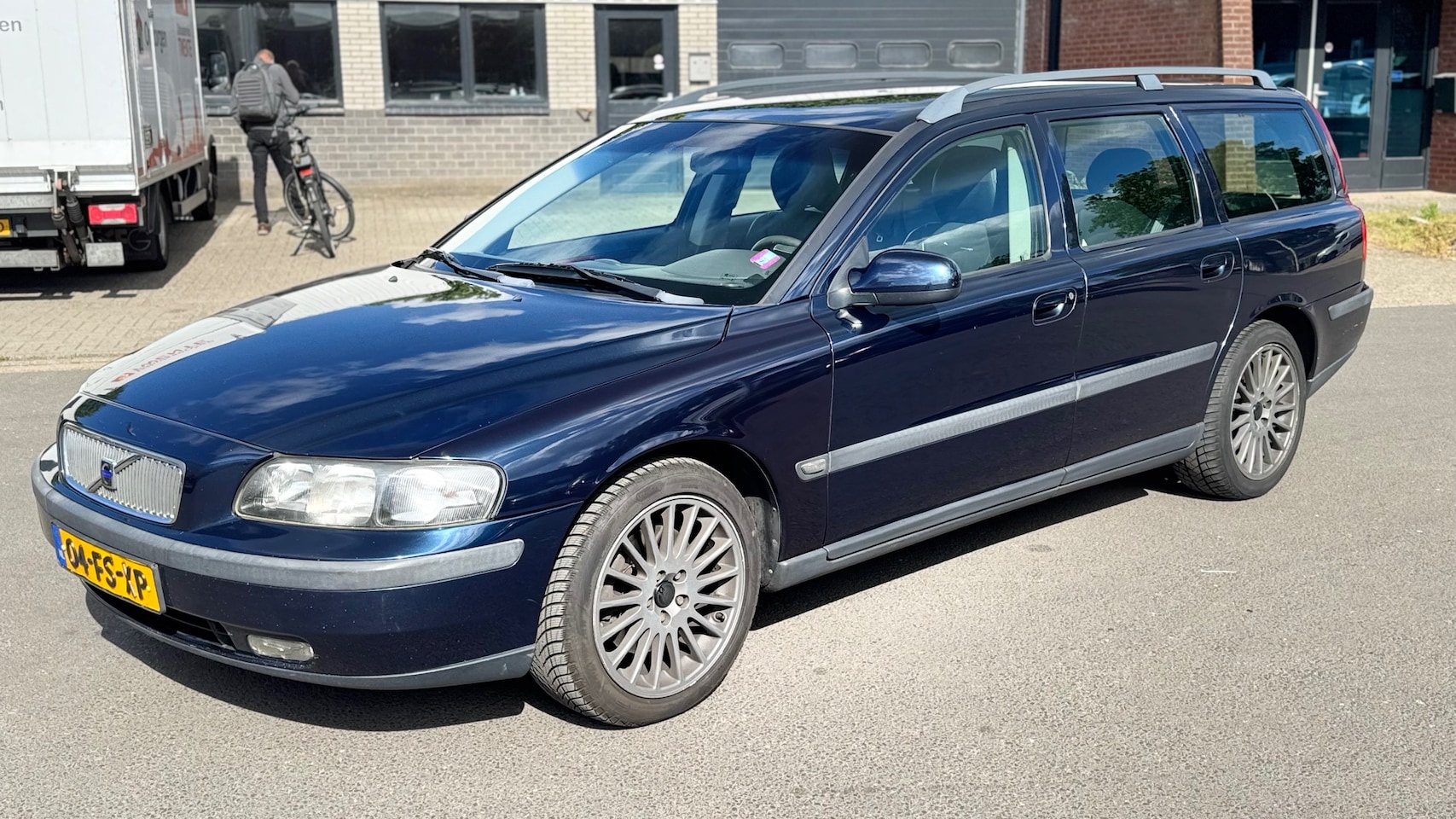 Volvo V70 - 2.3 T-5 Geartr. C.L - AutoWereld.nl