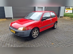 Toyota Starlet - 1.3-16V STUURBEKRACHTIGING AUTOMAAT 194000KM NIEUWE APK