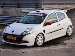 Renault Clio - 2.0 RS Circuit Auto