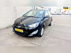 Hyundai i20 - 1.2i i-Deal 1e eigenaar Airco NAP
