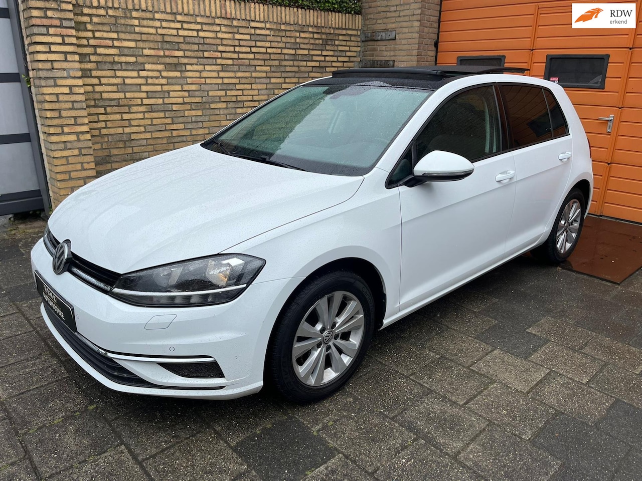 Volkswagen Golf - 1.0 TSI Comfortline 1.0 TSI Comfortline - AutoWereld.nl
