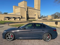 Alfa Romeo Giulia - 2.0T Super Squadra, vele opties, Veloce int/ext