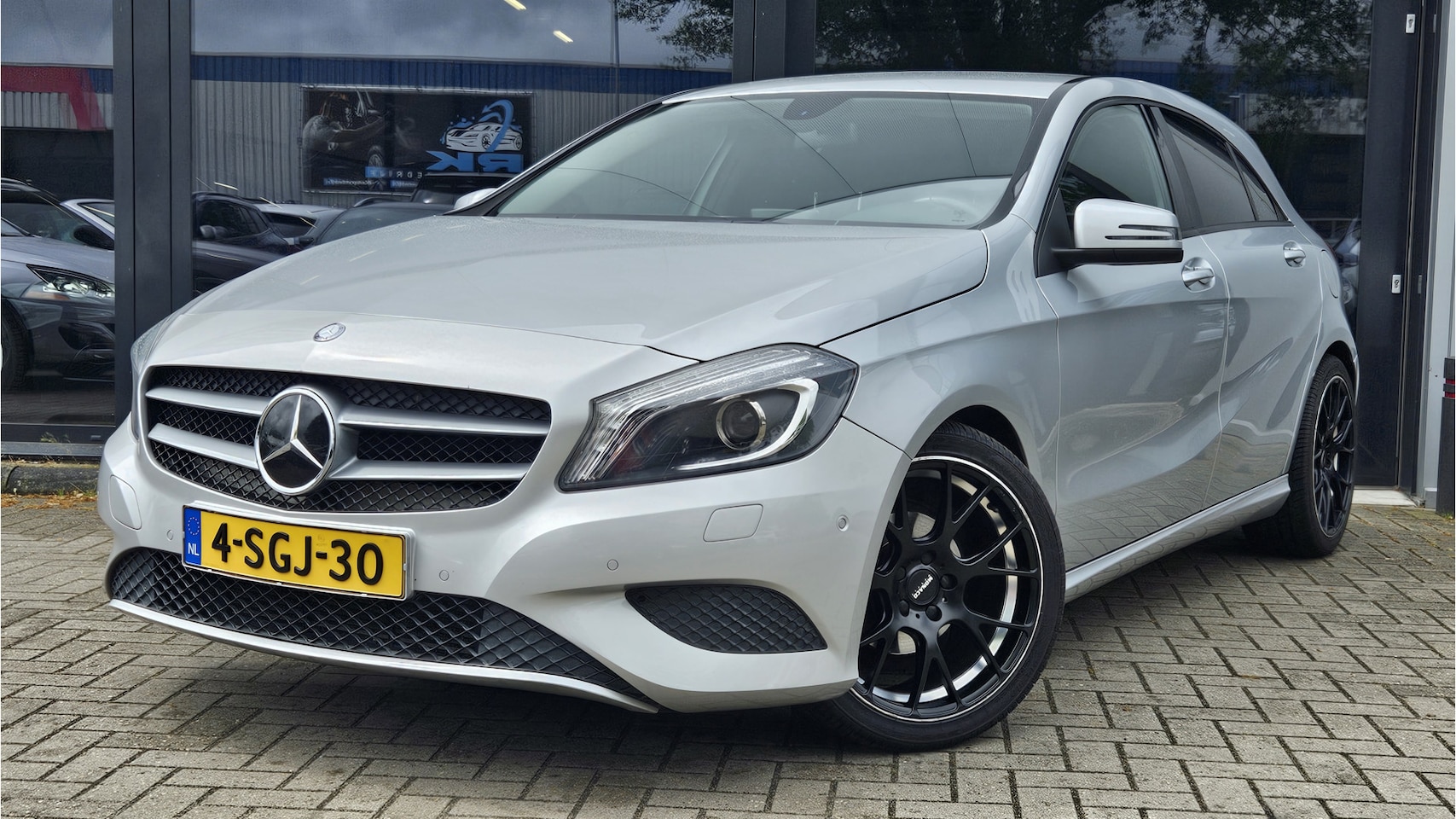 Mercedes-Benz A-klasse - 180 Edition Navigatie 4U3 - AutoWereld.nl