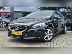 Volvo V40 - 1.6 T2 Momentum + XENON + LM VELGEN + KLIMA
