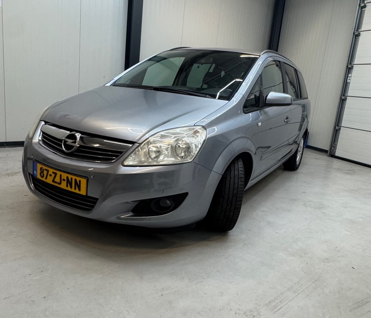 Opel Zafira - 2.2 Temptation 2.2 Temptation - AutoWereld.nl