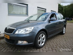 Skoda Octavia Combi - 1.6 TDI Greentech AIRCO-ECC/NAVIGATIE