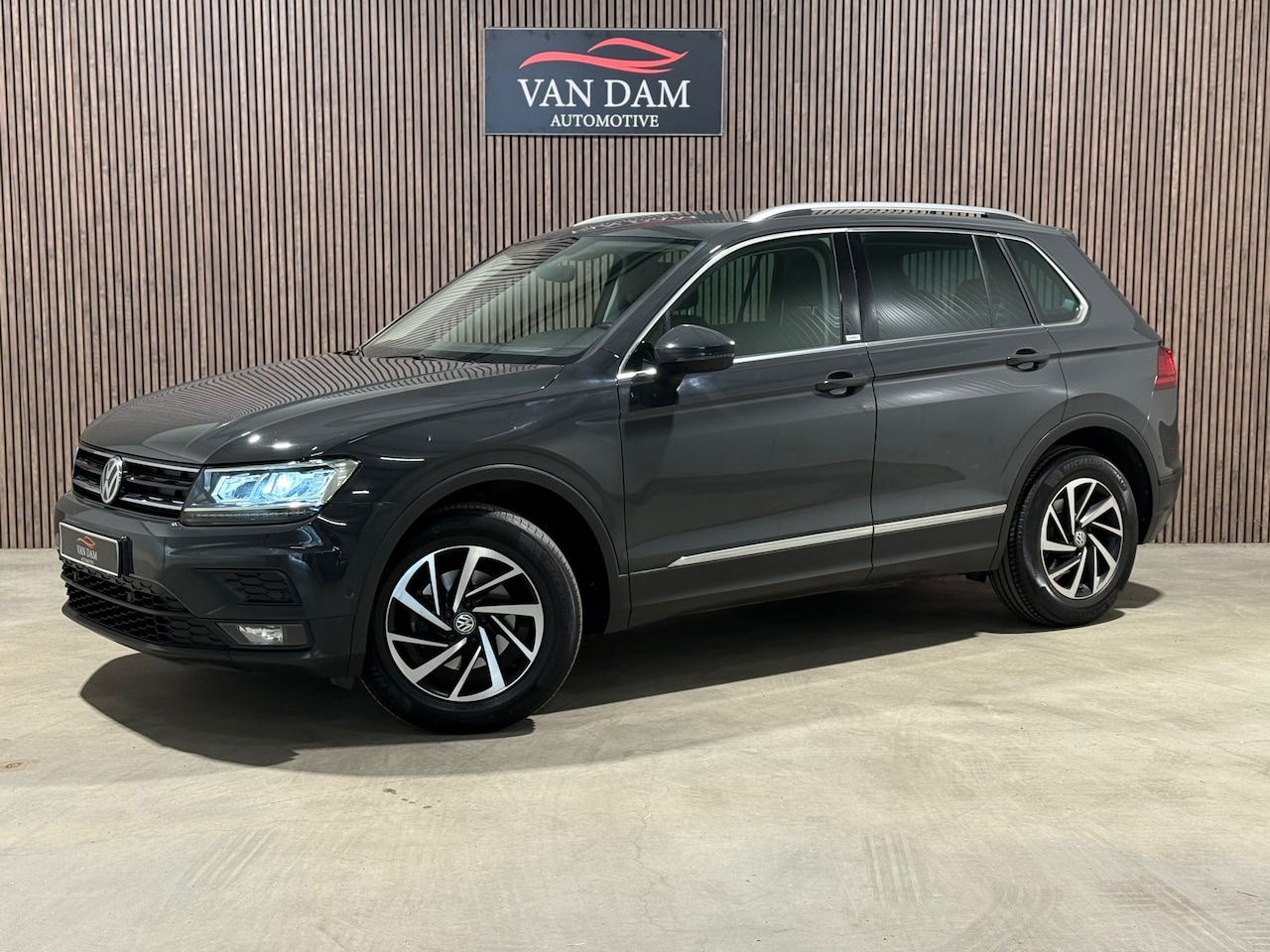 Volkswagen Tiguan - 1.5 TSI ACT Business 2019 DSG VIRTUAL CAMERA - AutoWereld.nl