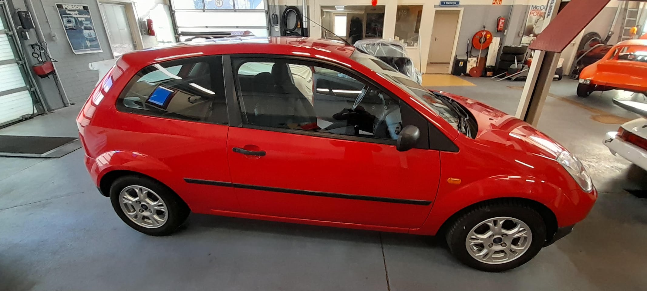 Ford Fiesta - 1.3 Ambiente APK verlopen (leestekst) - AutoWereld.nl