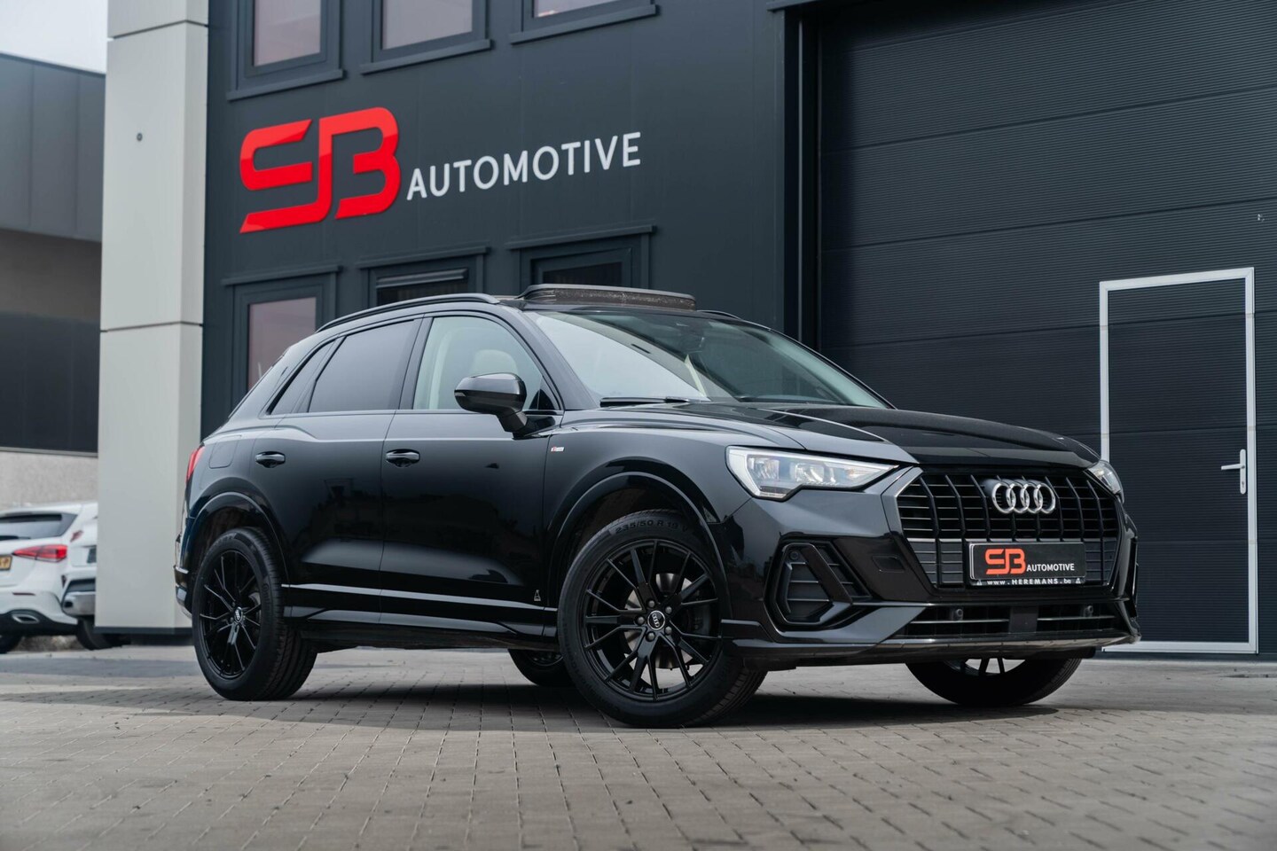 Audi Q3 - 35 TFSI S Line Leder|Stoelverw|Dodehoek|Pano|Bomvol! - AutoWereld.nl