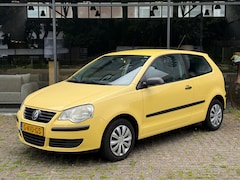 Volkswagen Polo - 1.2 Trendline Airco Nw Apk en groete beurt