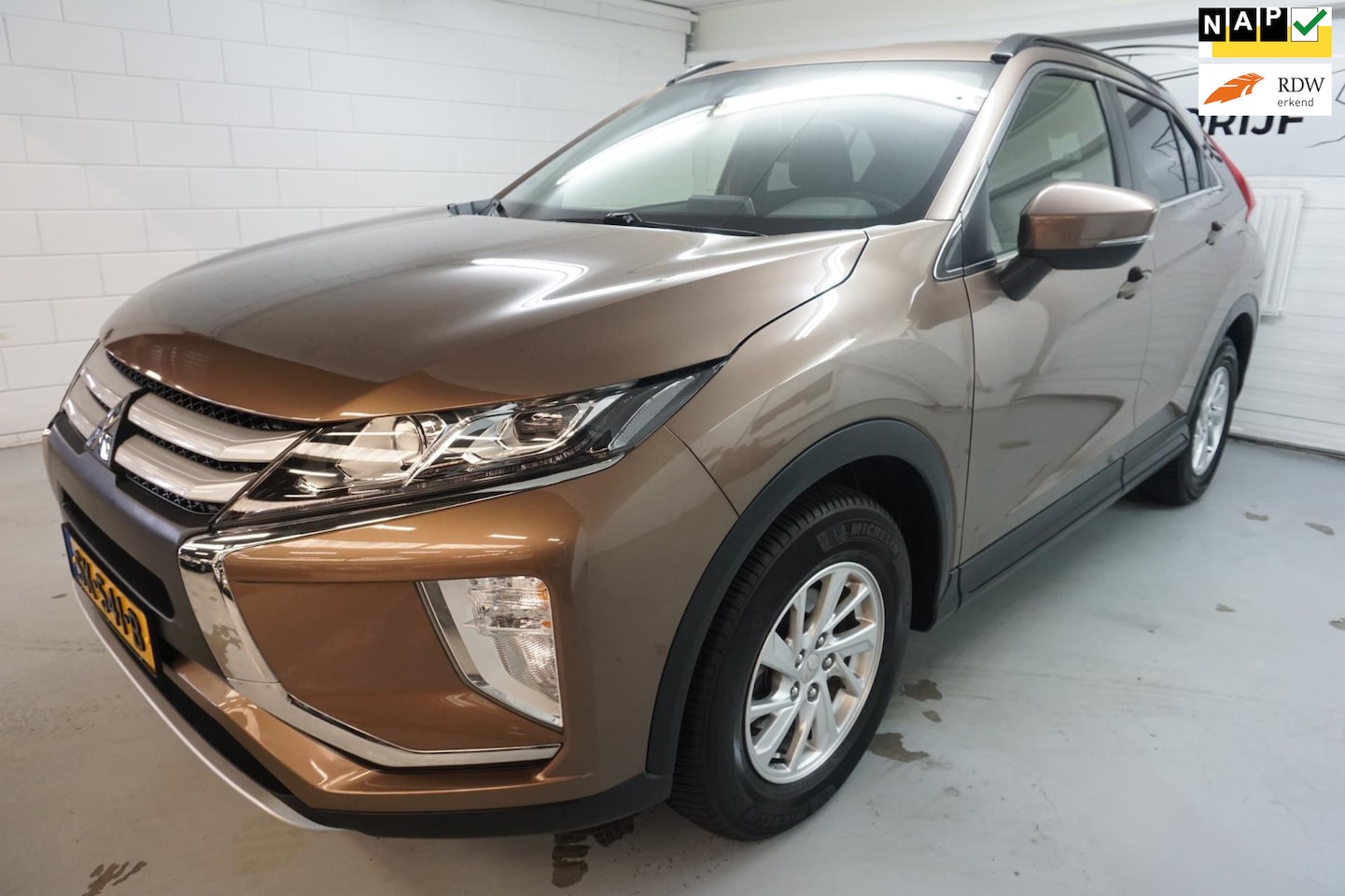 Mitsubishi Eclipse Cross - 1.5 DI-T Pure Automaat /Camera Appel carplay /NAP - AutoWereld.nl