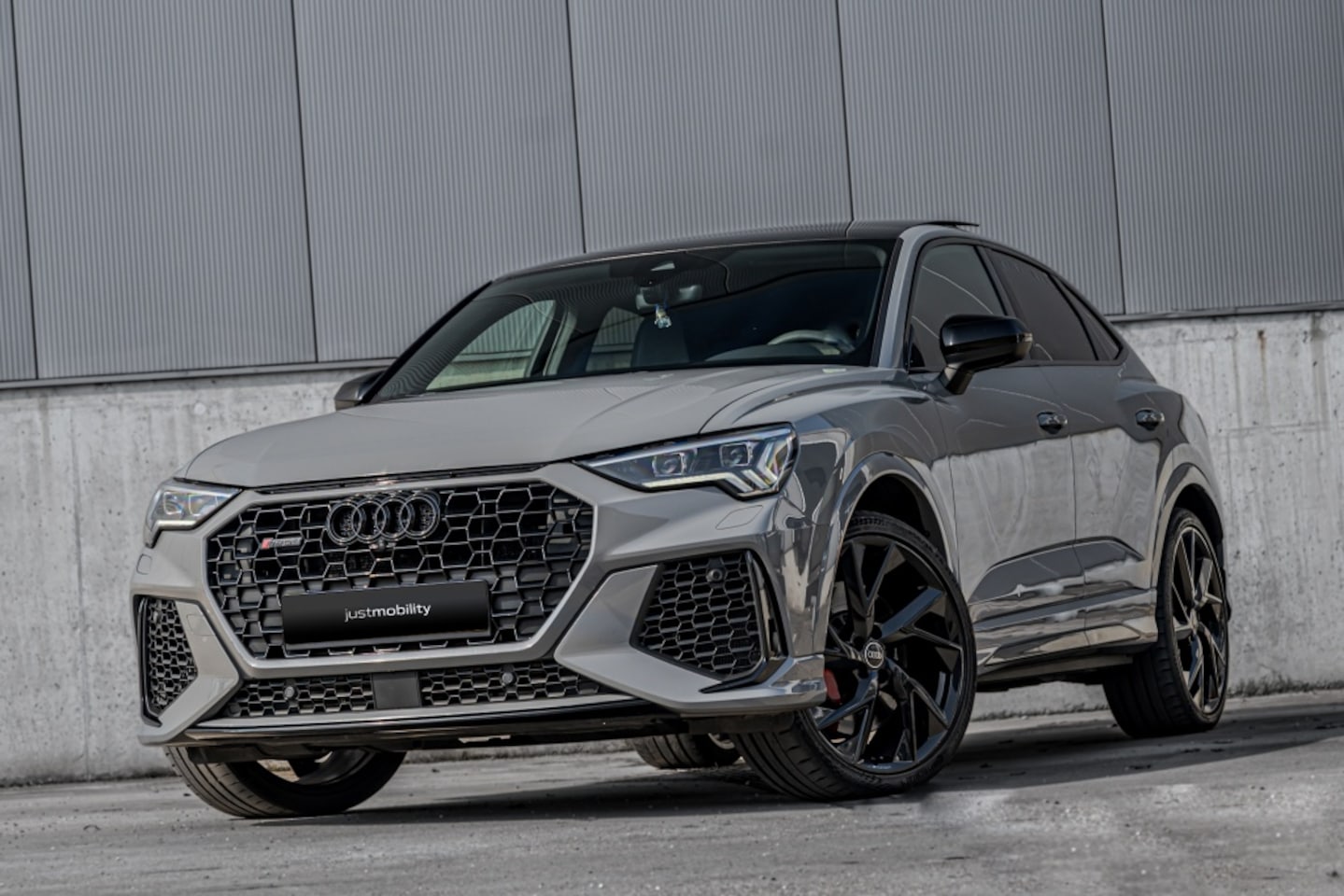 Audi Q3 Sportback - RSQ3 (400PK) Pano, ACC, RS-Seat - AutoWereld.nl