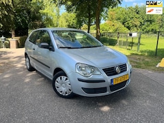 Volkswagen Polo - 1.2 Trendline | APK |ZUINIG|3 Cilinder|NW MODEL |