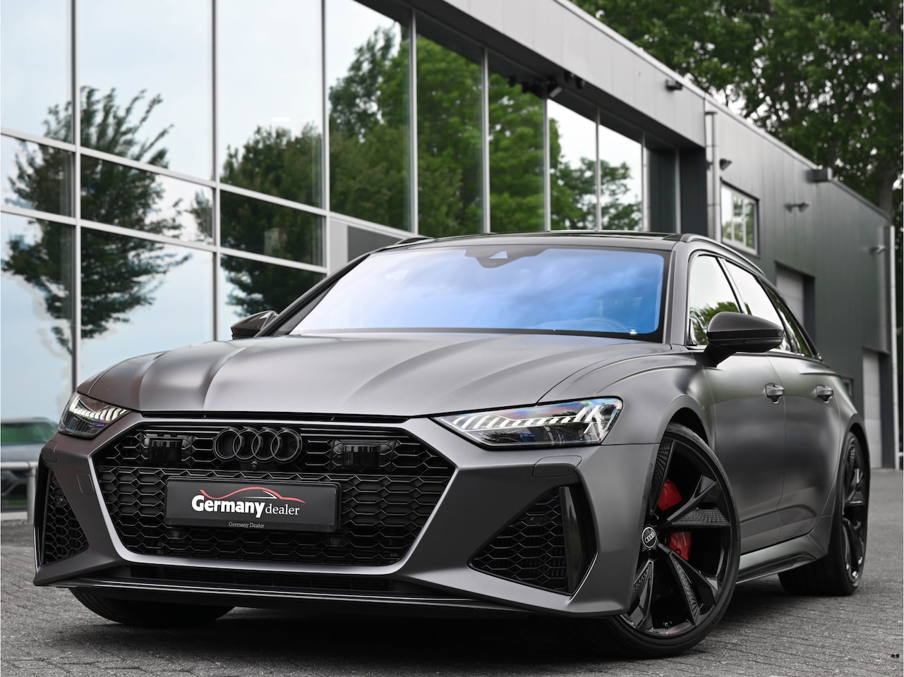 Audi RS6 - Avant 4.0TFSI 600PK quattro Pano B&O High-End HuD 4W-Best Dynamic Plus Softclose - AutoWereld.nl