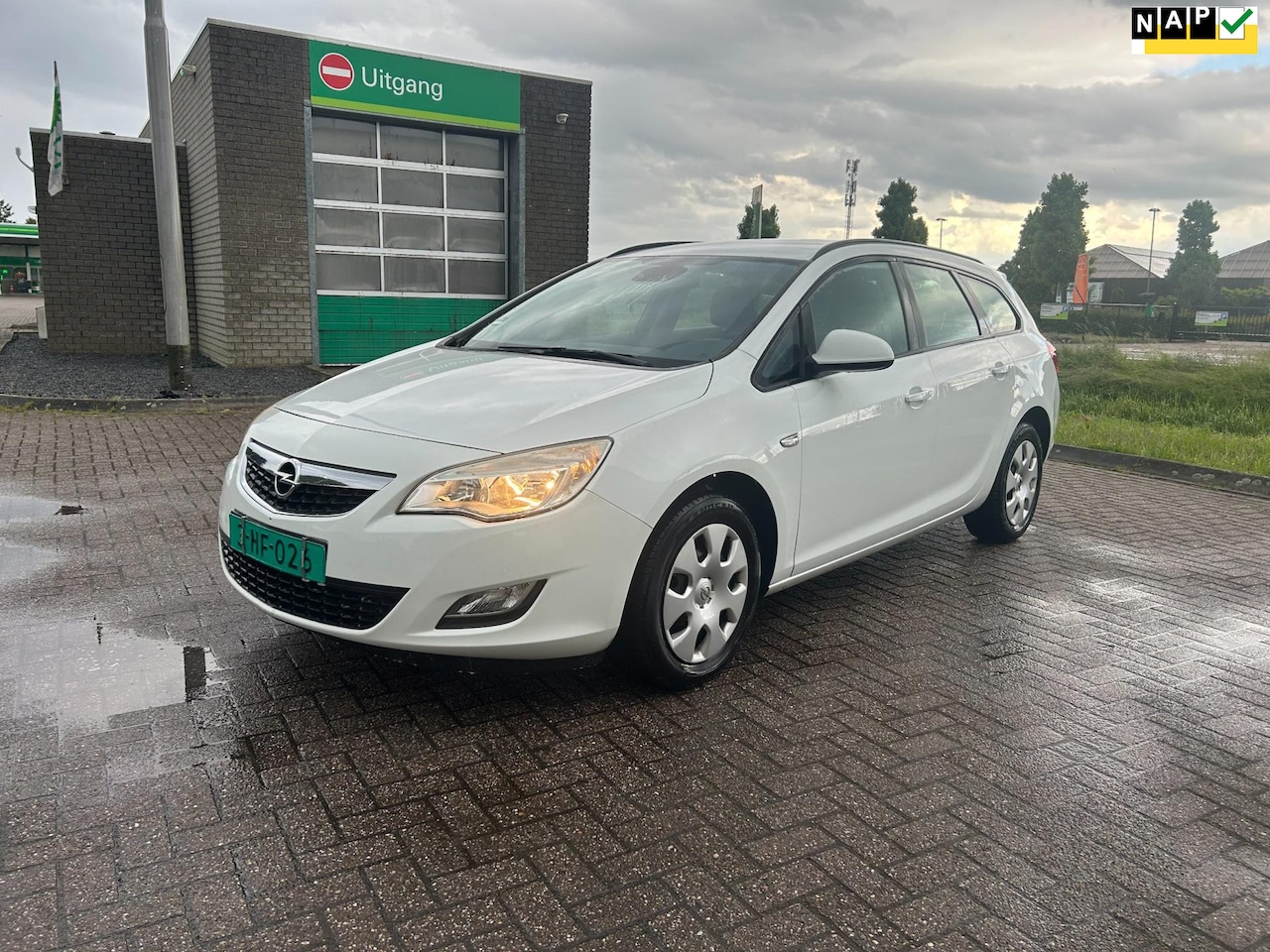 Opel Astra Sports Tourer - 1.4 Edition Airco - AutoWereld.nl