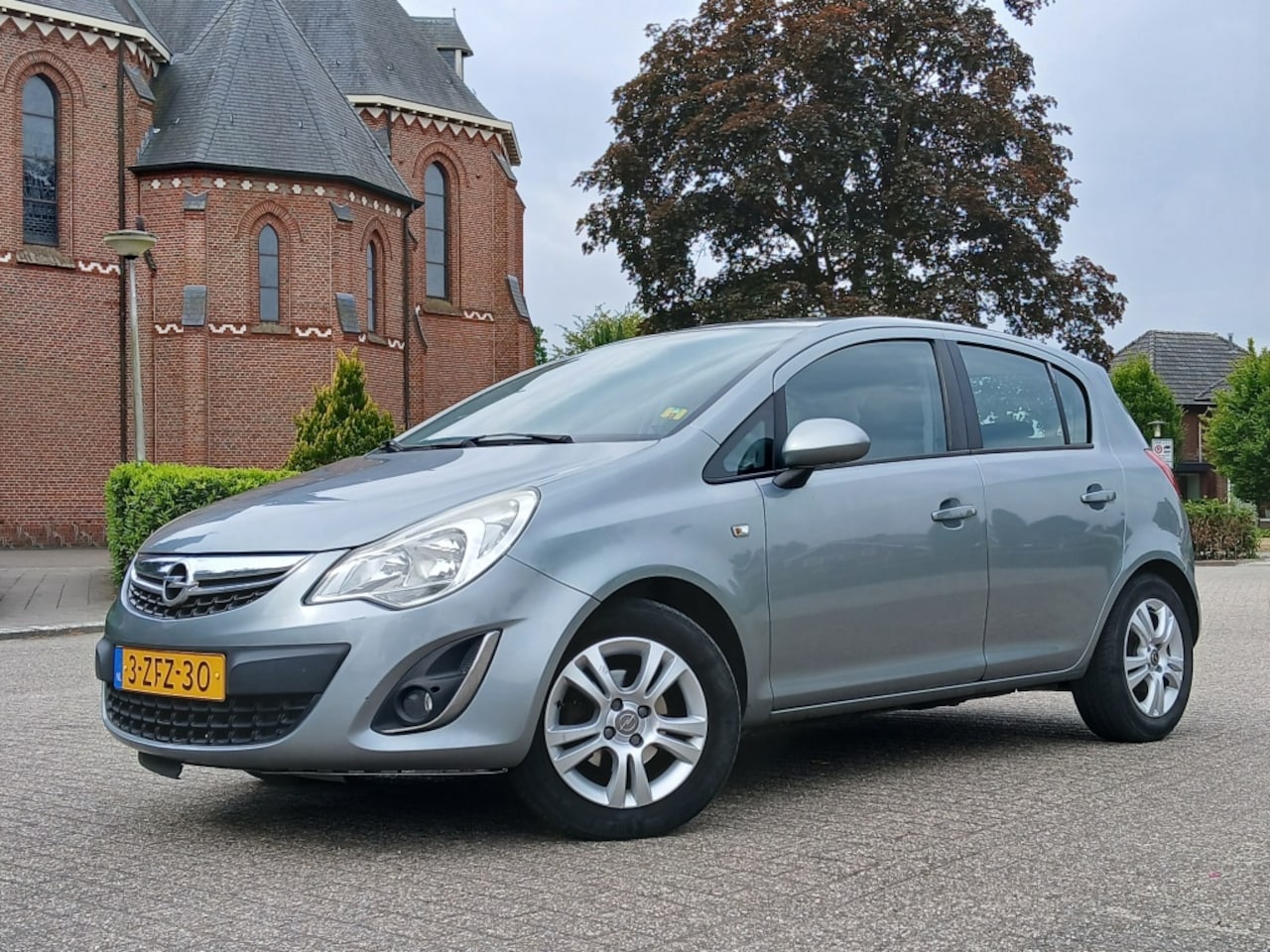 Opel Corsa - 1.2-16V Design Ed - AutoWereld.nl