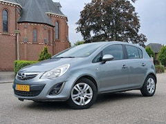 Opel Corsa - 1.2-16V Design Ed