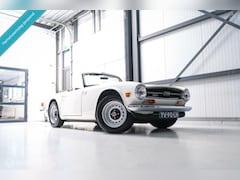 Triumph TR6 - Soft Top | Hardtop| apk vrij | oldtimer | rijklaar |