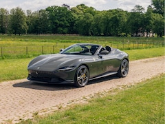 Ferrari Roma Spider - 3.9 V8 Grigio Scuro, Side Display, Carbon, Daytona