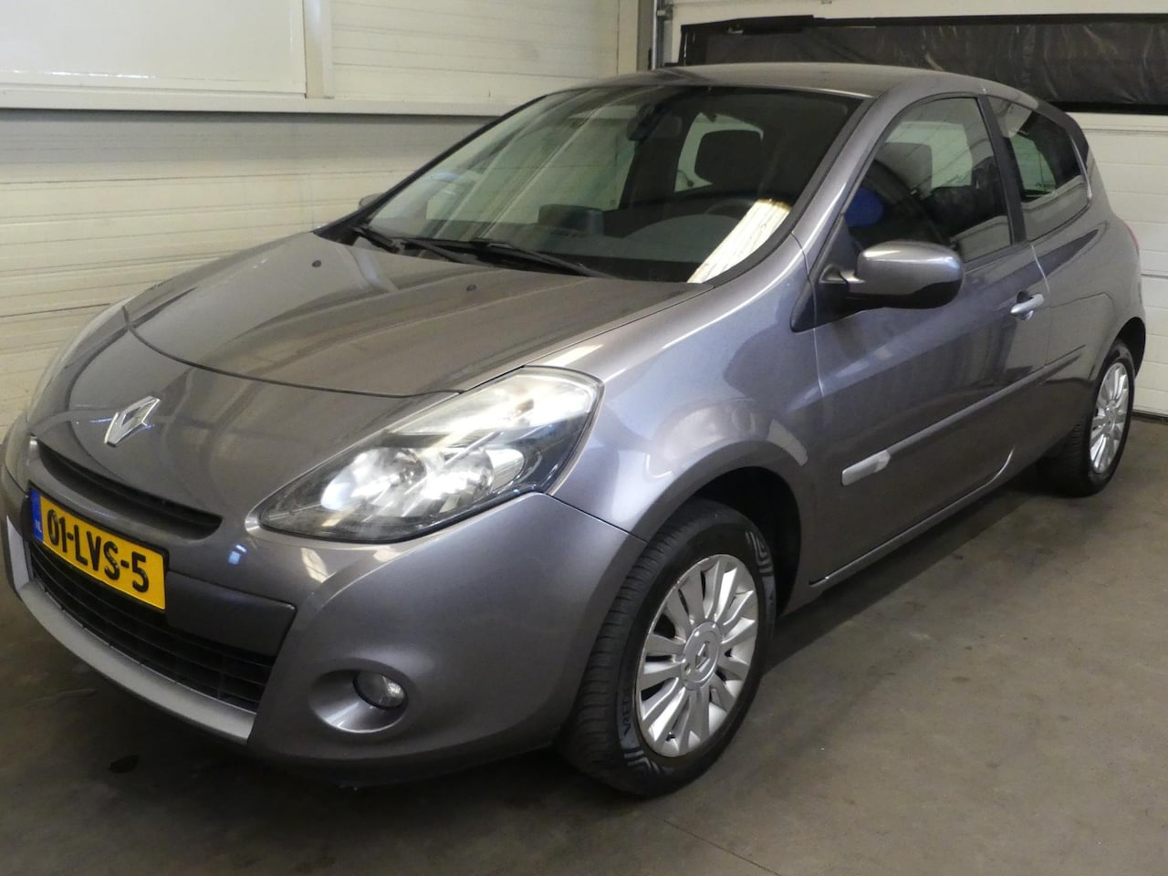 Renault Clio - 1.2 Collec - Airco - Cruise Control - Mooie auto! - AutoWereld.nl
