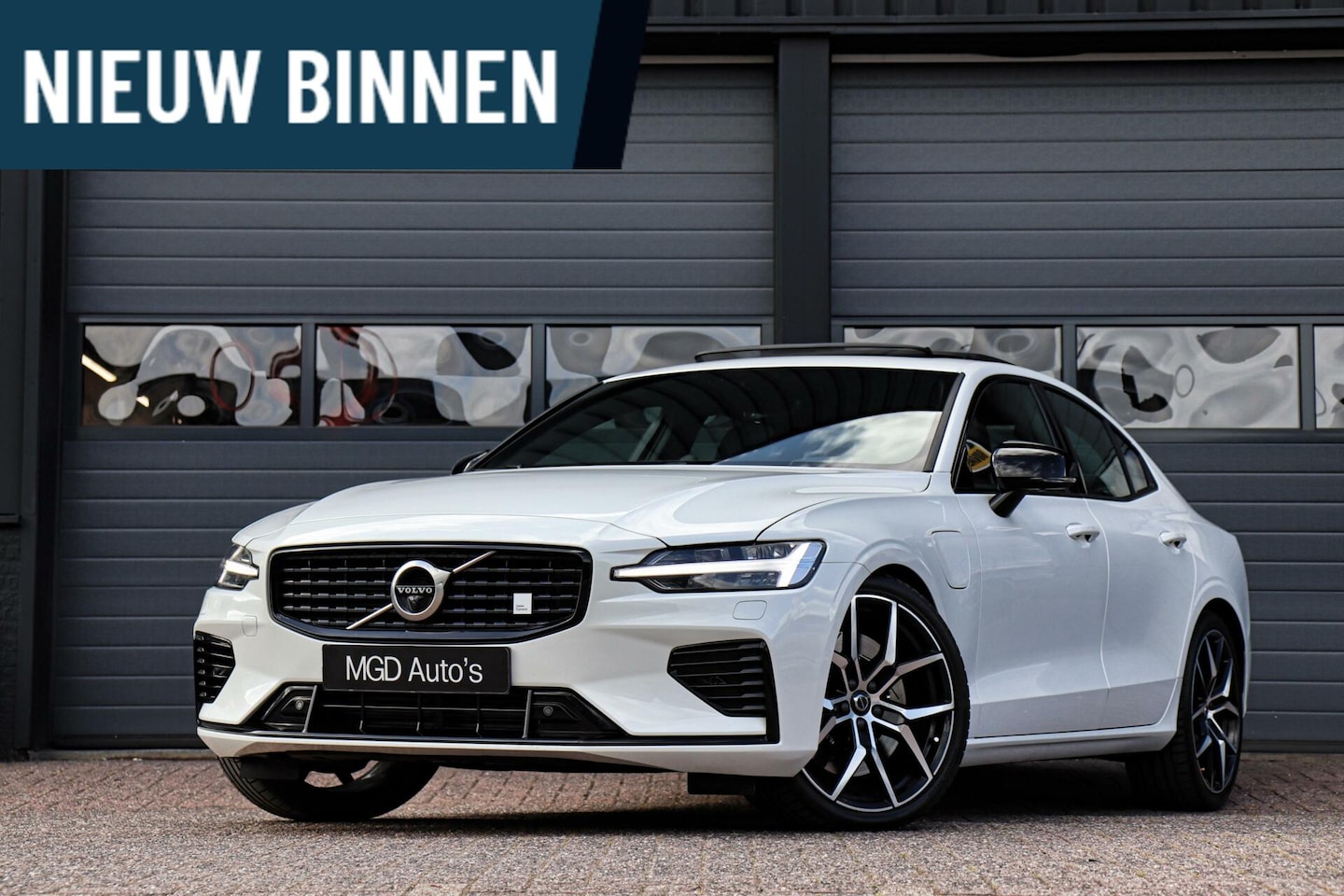 Volvo S60 - 2.0 T8 AWD Polestar Engineered /PANODAK/B&W/MEMORY/HUD/360 CAMERA/TREKHAAK! - AutoWereld.nl