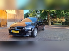 Volkswagen Golf - 1.2 TSI Comfortline Bluemotion