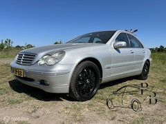 Mercedes-Benz C-klasse - 270 CDI Elegance AIRCO NAVI CRUISE PARK SENS